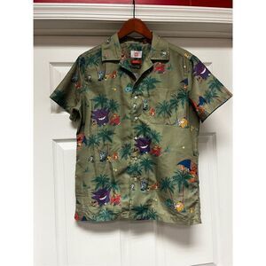 BoxLunch OppoSuits Green Pokémon Short Sleeve Button Down Shirt sz S EUC